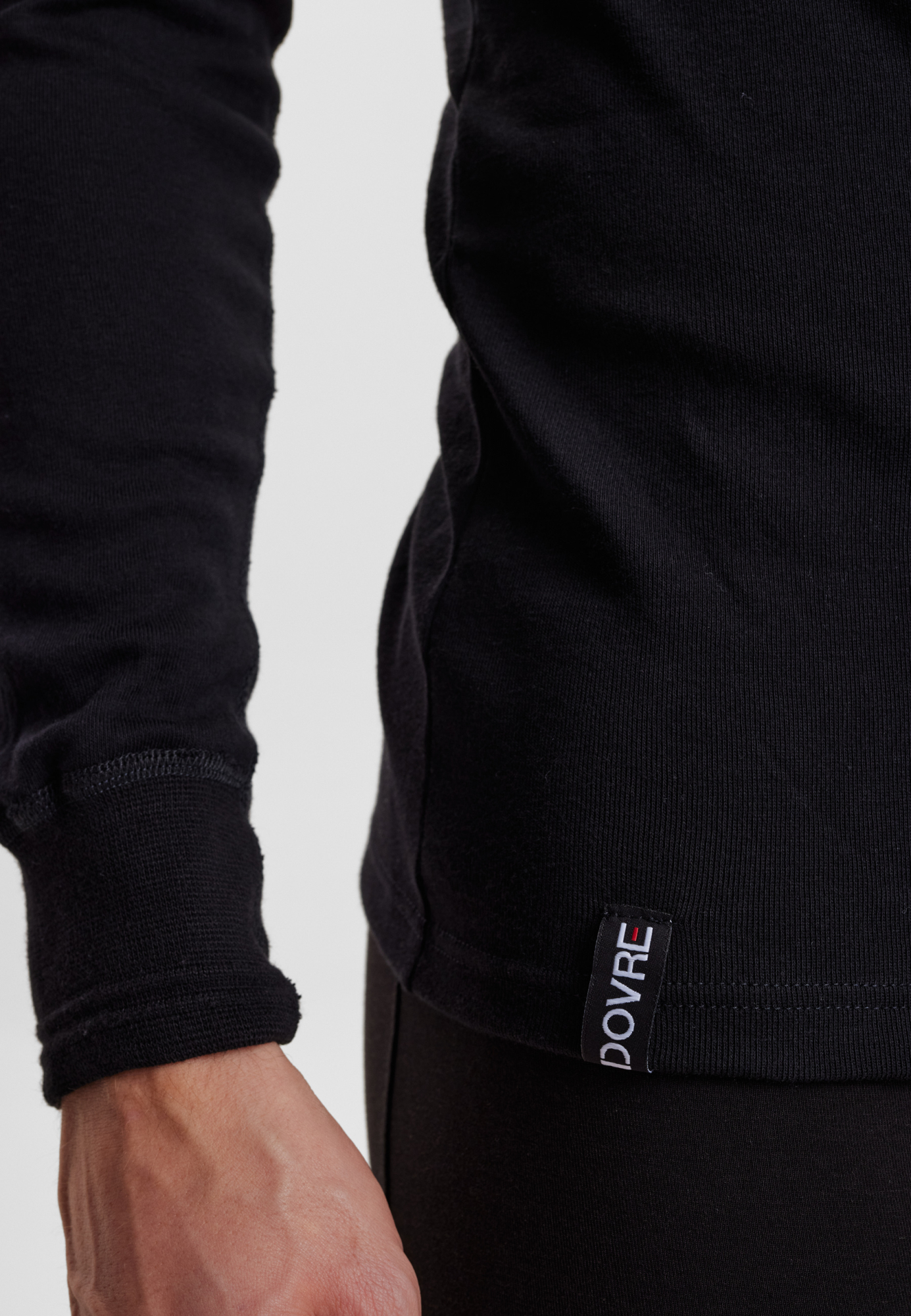 Bio-Baumwolle, Langarmshirt mit Knöpfen "Rib", Schwarz -Dovre Bio-Baumwolle, Langarmshirt mit Knöpfen "Rib", Schwarz -Dovre