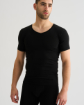 T-Shirt mit V-Ausschnitt "Sweatproof | Bambusviskose | Schwarz -JBS